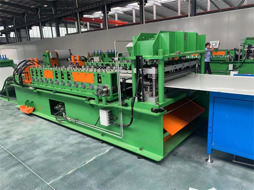 Box plate roll forming machine
